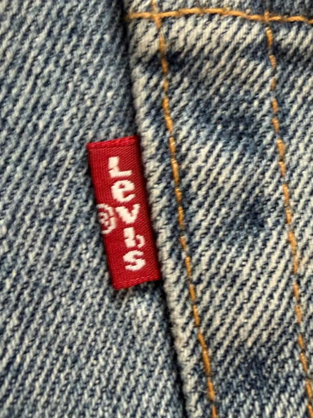 Levis levi 550